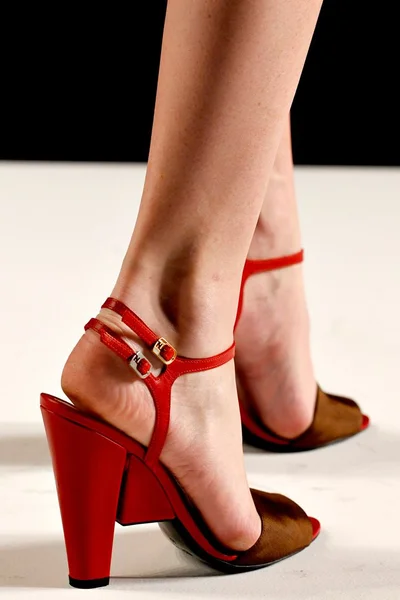 Look 70